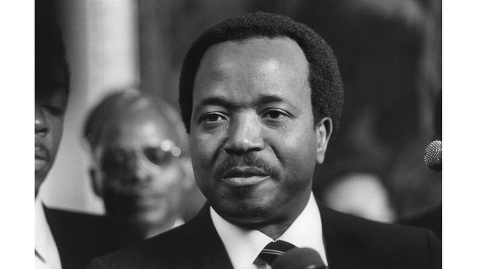 Dictatorship: Paul Biya humiliated in front of children in Canada (image)