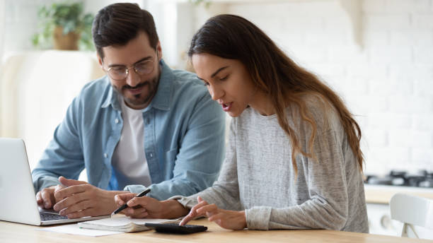 Understanding the Differences Between Student Loans and Scholarships