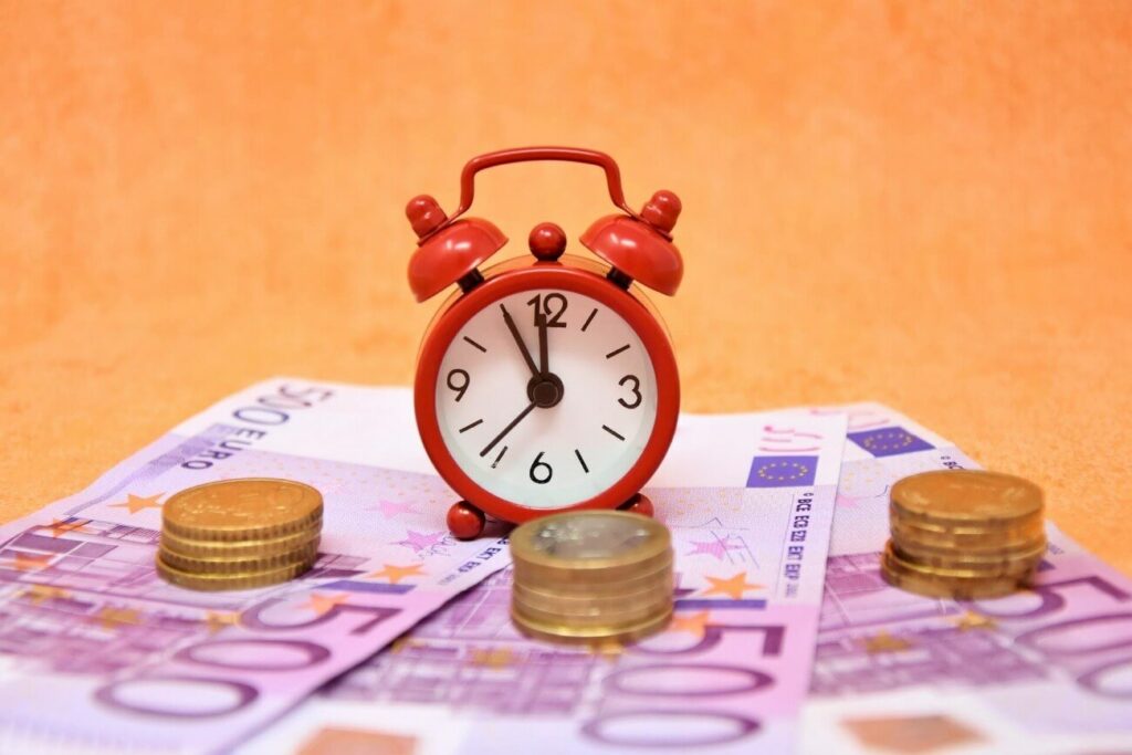 25 Importance of Emergency Funds for Financial Security in 2023-2024
