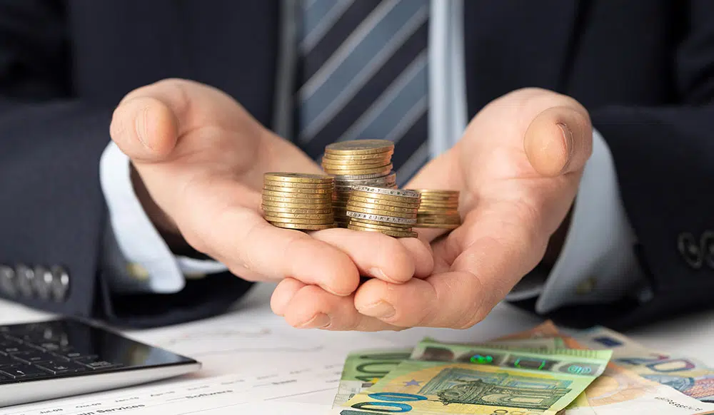 25 Ways to Save Money on a Tight Budget in 2023